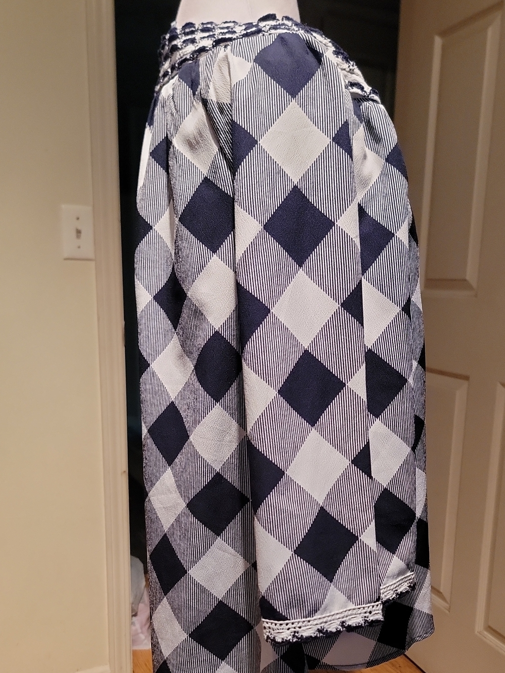 Crown And Ivy Women's Blue and White Checked Boat Neck Top - Picture 4 of 9